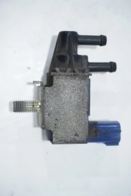 2000 - 03 Nissan Maxima Intake Manifold EVAP Sensor OEM