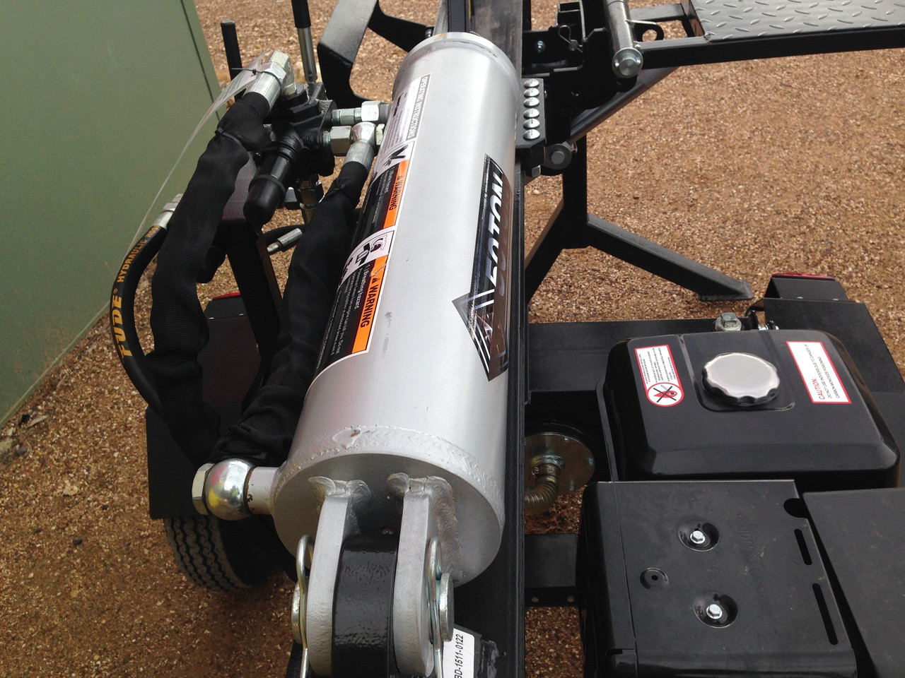 Black Diamond 50 Ton Manual Start (Pull Start) Log Splitter with