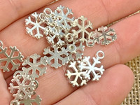 1 | Bright Silver Snowflake Charms