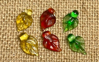 10 | Mixed Color Glass Leaf Beads