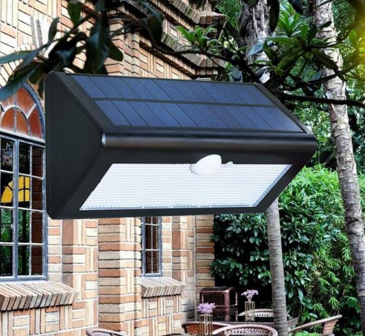 Triangle Solar garden wall lamp