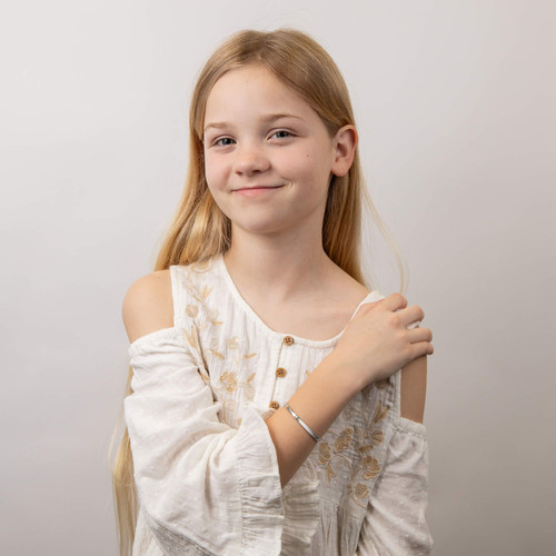 Older girls hinged silver bangle
