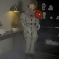 6' Animated Life Size Pennywise Clown IT Halloween Prop