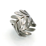LUXE SS  GORDEOUS LEAF RING - SILVER S7
