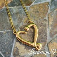 LUXE  SS NECKLACE - MOTHERS EMBRACE HEART (GOLD)