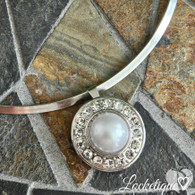 LUXE SS OMEGA PENDANT - HARD (SILVER)
