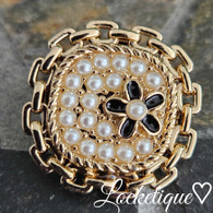 SQUARE FLOWER IN PEARLS - GOLD