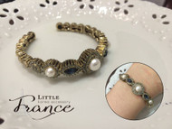 Palace Style Bangle with Pearl