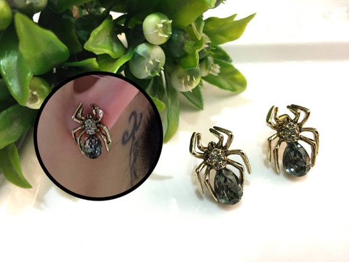 Chic Spider Earrings