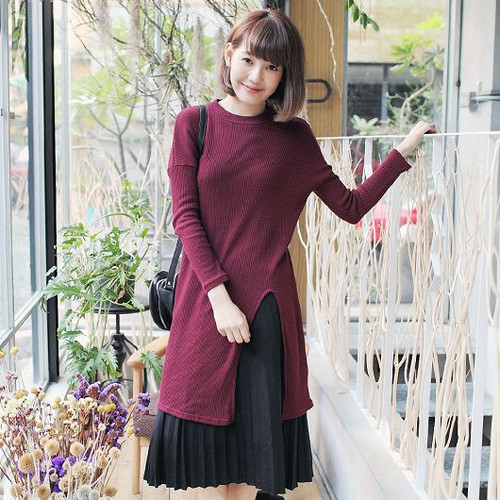 Long Slits Knit Top