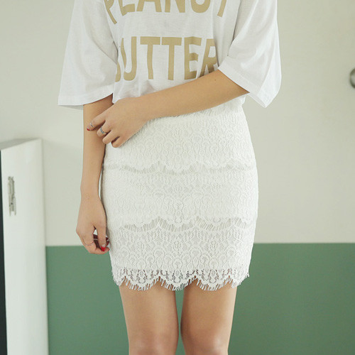 Lace Mini Pencil Skirt