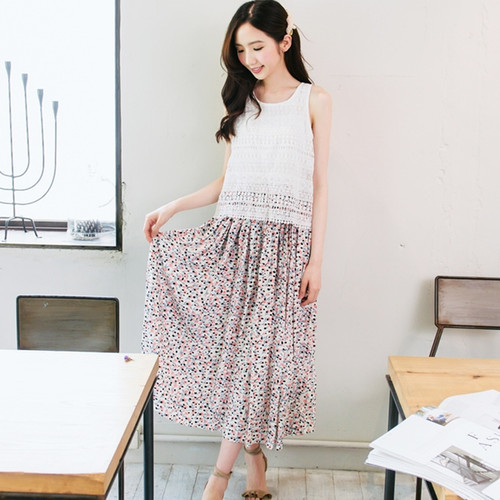 Fake Two-Piece Floral Lace Sleeveless Long Dress
