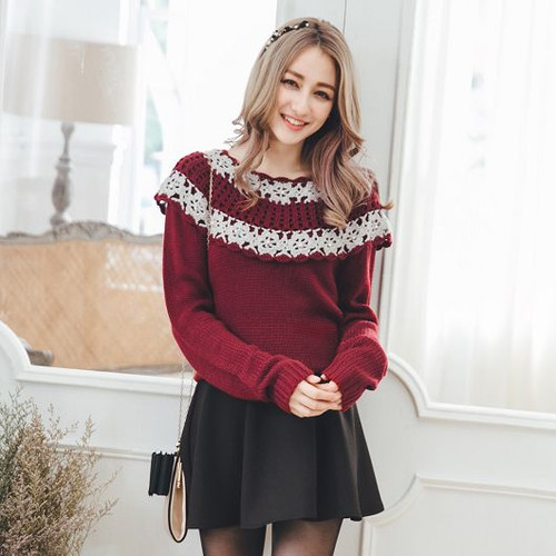 Pierced Beads Knit Top