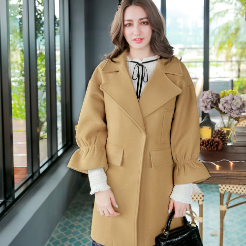 Lotus Leaf Sleeve Coat