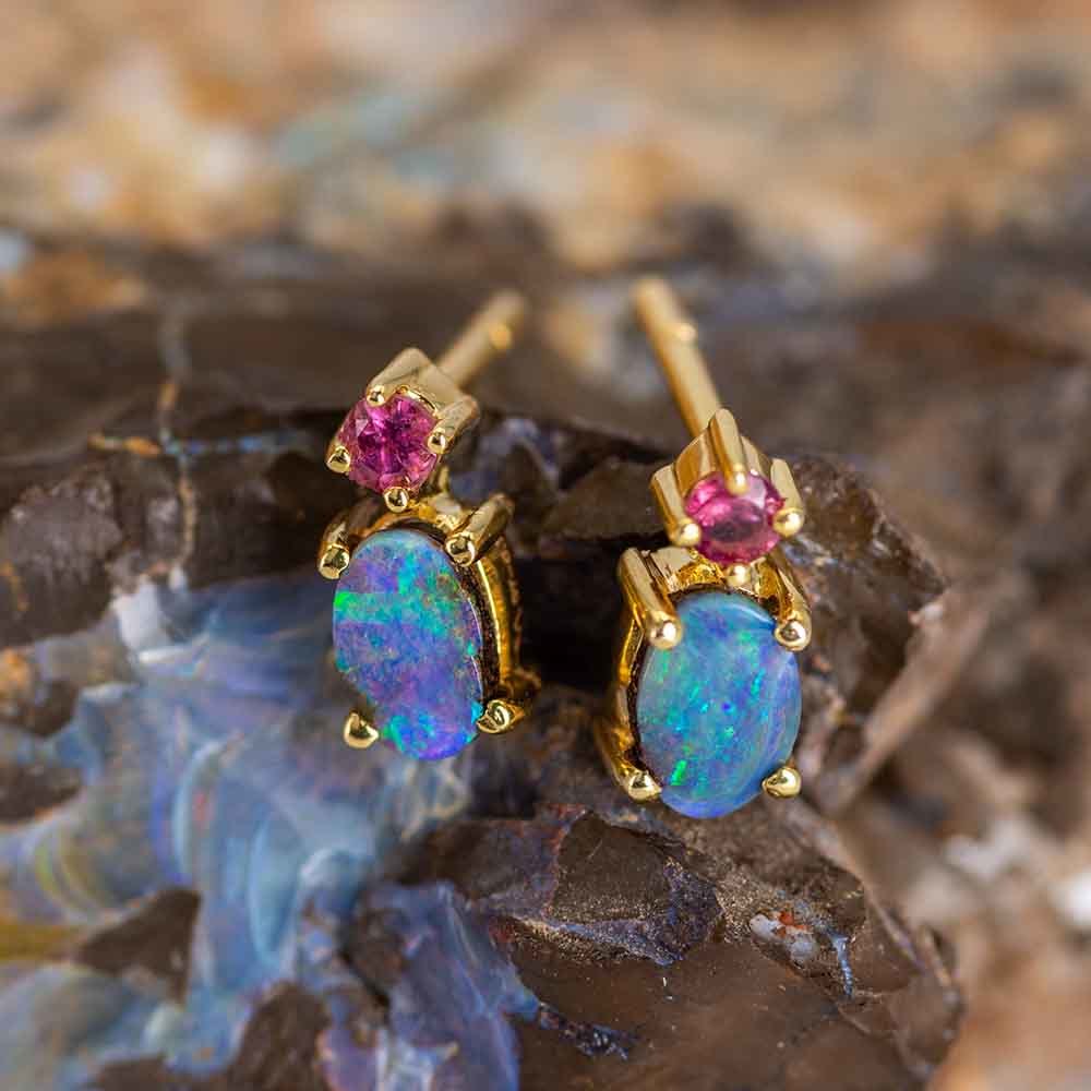 GOLD OPAL EARRINGS