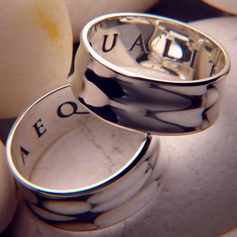 Aequalitas Ring (Equality of Rights) : Leonardo da Vinci - Posey & Inscribed Ring - Photo Museum Store Company