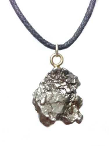 A unique and perfect gift for yourself or loved one genuine meteorite Meteorite Pendant Campo del Cielo 37.08 grams
