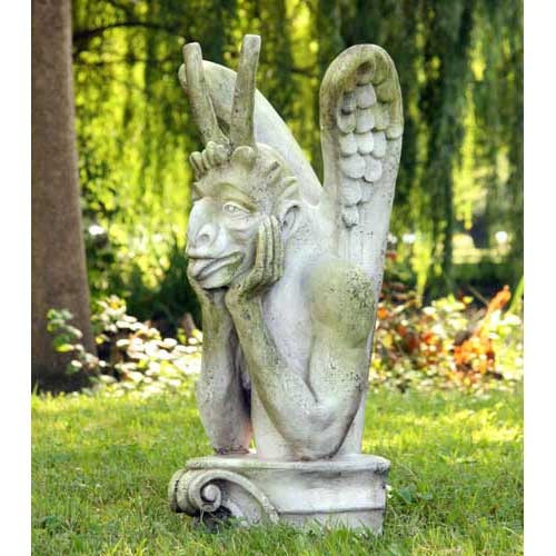 Le Colossal Spitting Gargoyle Statue - Museum Replicas Collection Photo