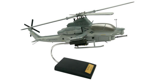 AH-1z 1/30 Helicopter - Museum Company Photo