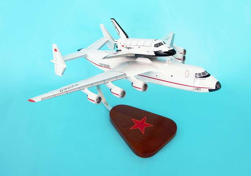 AN-225 Dream W/Shuttle 1/200  - Space Vehicle - Museum Company Photo