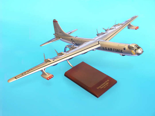 B-36j Peacemaker 1/100  - United States Air Force (USA) - Museum Company Photo