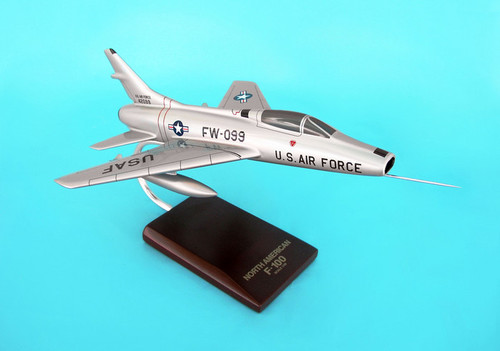 F-100 Super Sabre 1/48  - United States Air Force (USA) - Museum Company Photo
