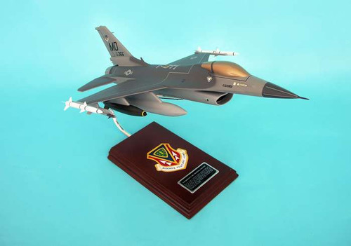 F-16c Fighting Falcon 1/32  - United States Air Force (USA) - Museum Company Photo