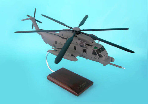 MH-53j Pave Low 1/48  - United States Air Force (USA) - Museum Company Photo