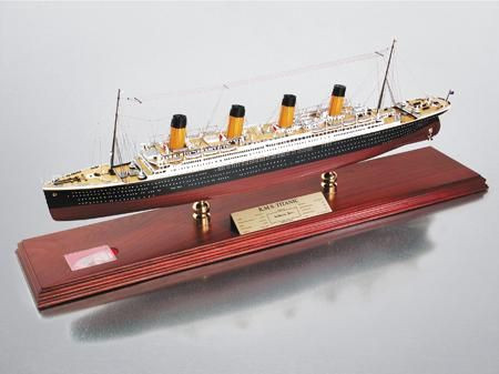 the titanic toys
