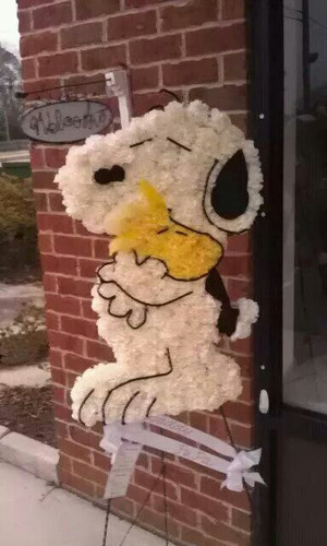 Snoopy and Woodstock Floral Tribute.