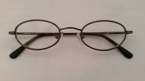 Conservative Oval Reading Glasses 