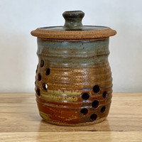 Handmade Pottery Garlic Holder in Oasis Glaze