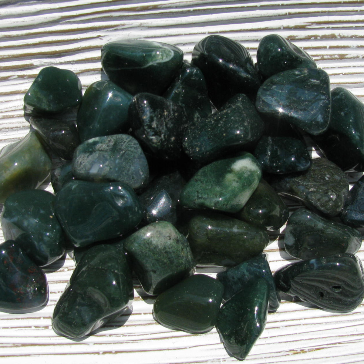 tree agate vs moss agate