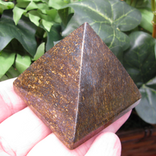 Medium Bronzite Pyramid
