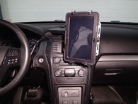 UT-201 - DISCONTINUED [USE P/N: UT-2001] -- Havis Universal Rugged Tablet Cradle (for approx. 9-11" tablets)