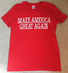 MAKE AMERICA GREAT AGAIN - DONALD TRUMP - MEN'S GILDAN RED T-SHIRT