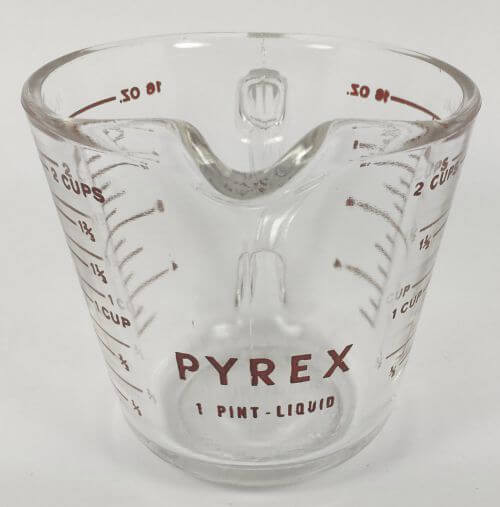Vintage PYREX 516 Measuring Cup, J Handle, 2 Cup w Metric.