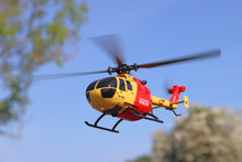 BO-105 Scale 250 Flybarless Helicopter with 6 Axis Stabilisation and Altitude Hold (Yellow/Red)