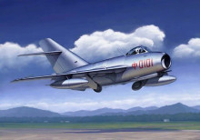 HOBBYBOSS 1:48  MIG-17 Chinese People's Liberation Army Force J-5