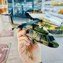 WLTOYS XK 170 Blackhawk UH-60L RC Helicopter With Landing Pad and Display Stand K170