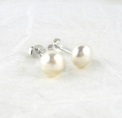 Sterling Silver 6-8mm Cultured Pearl Stud Post Earrings, White