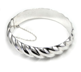 Twist Hinged Bangle Bracelet
