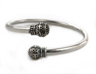 Sterling Silver "Anya" Ornate Criss Cross Opening Bangle Bracelet