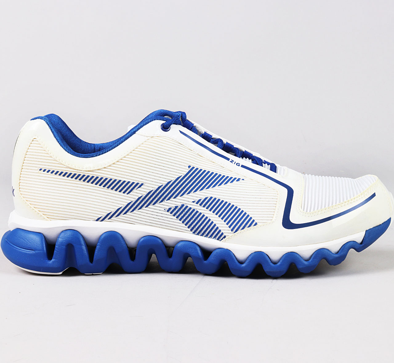 blue ziglite running sports shoes 