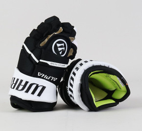 10" Warrior Alpha LX 20 Junior Black/White Gloves