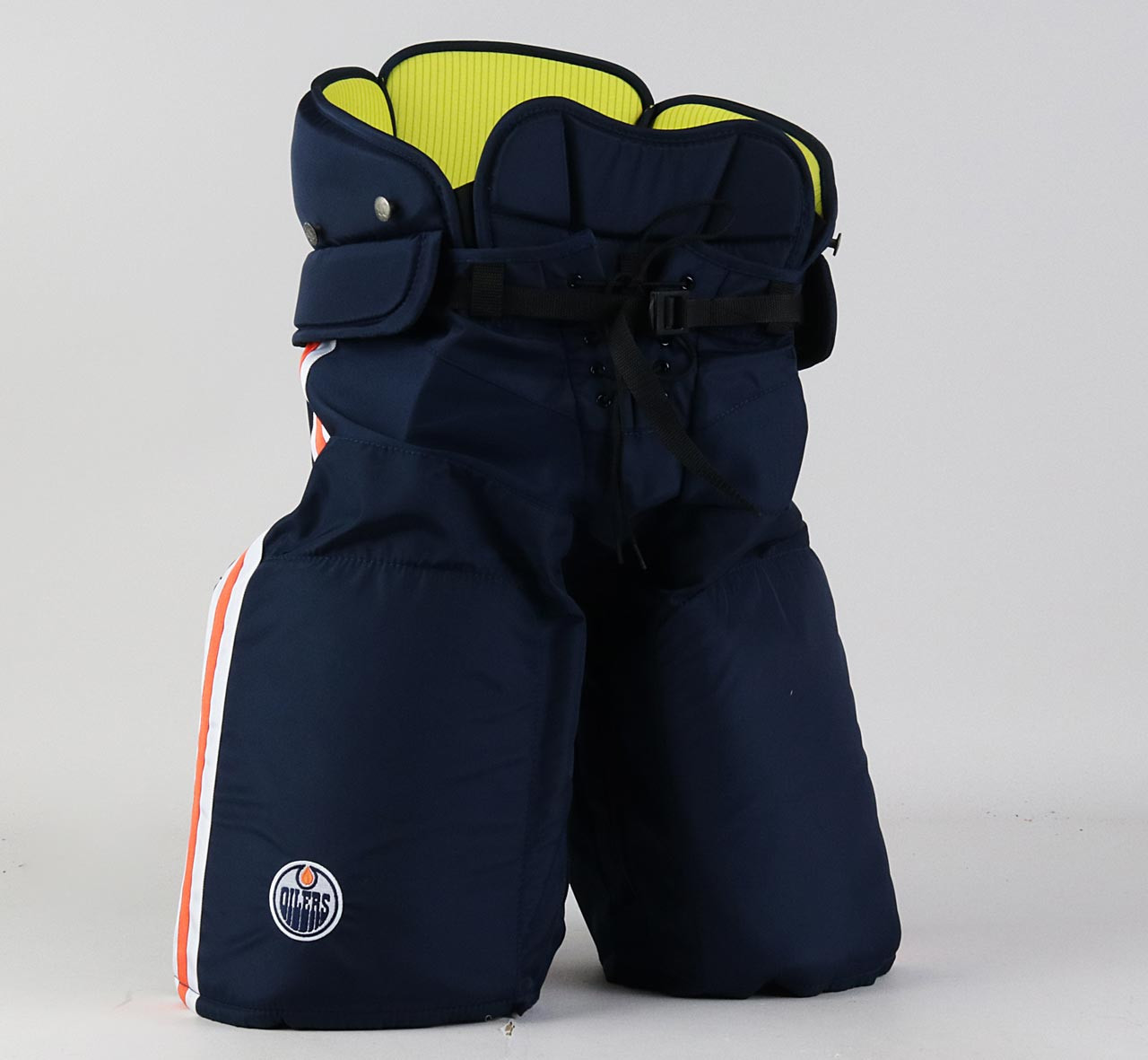 Lot Detail - Edmonton Oilers Official Team Jacket and Pant