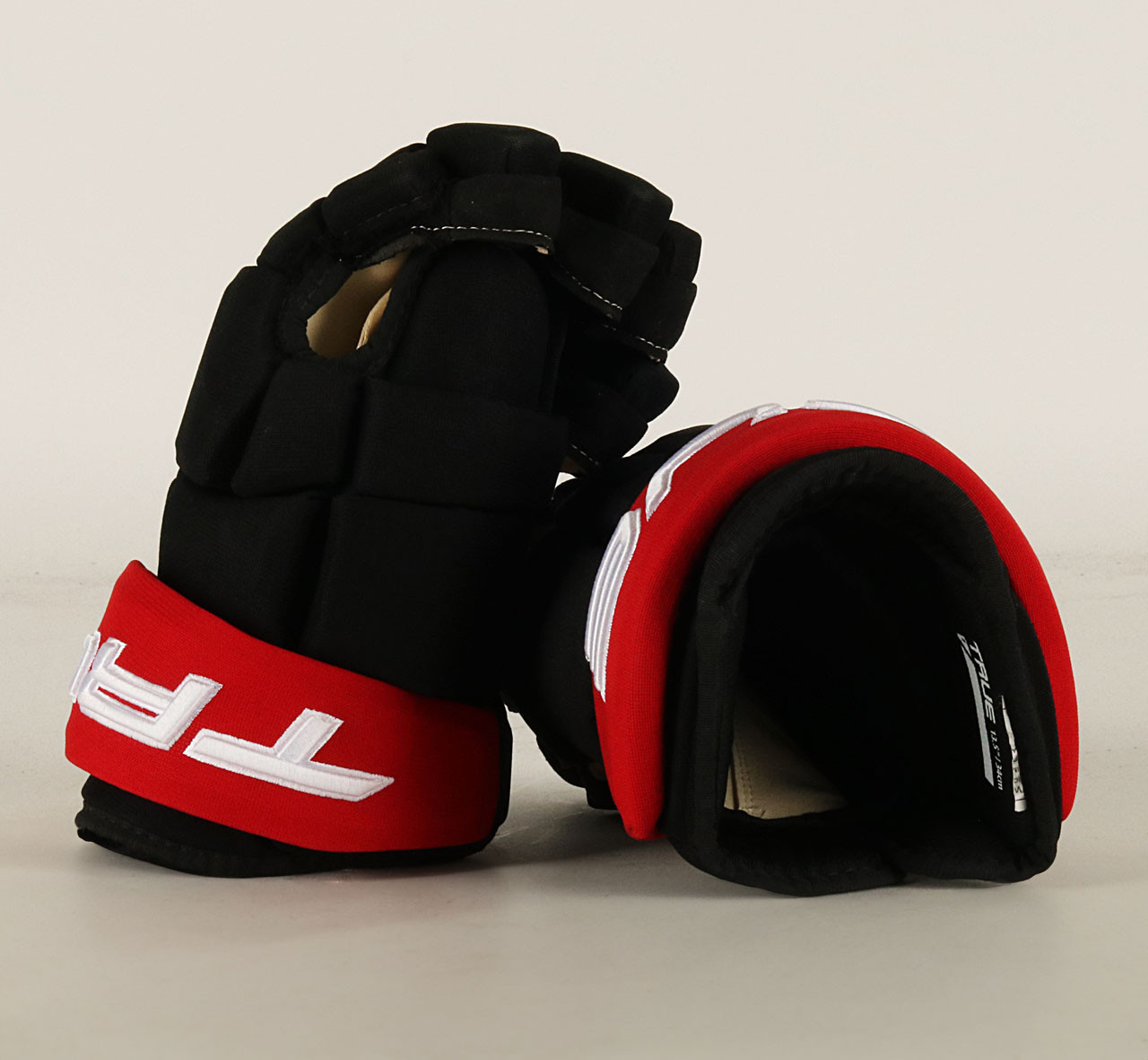 13.5" TRUE 4 Roll Pro Gloves Team Stock Ottawa Senators Pro Stock