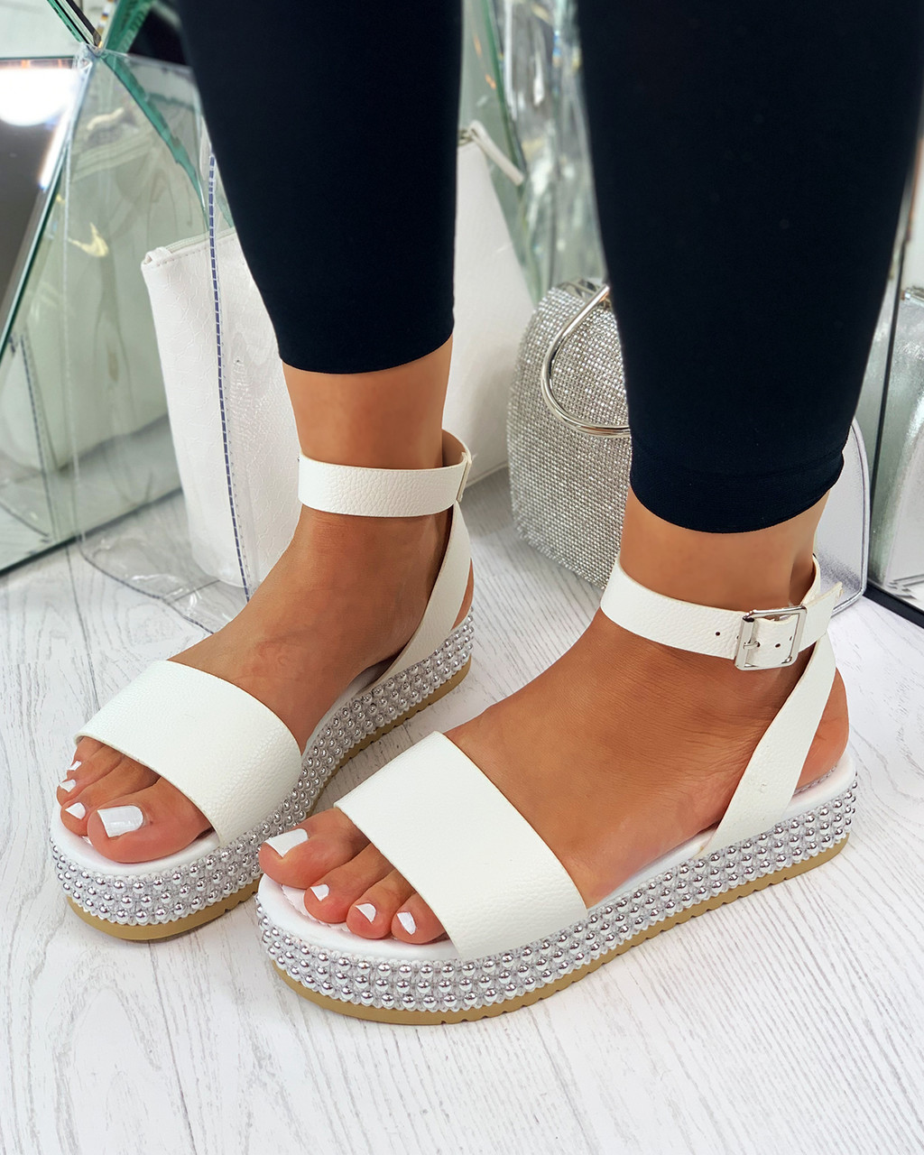 Catalina Bead Platform Sandals In White 