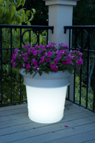 GardenGlo Planter - Illuminated Solar Powered Color Changing LED