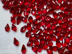 Swarovski Crystal Pendant 6007 7x4mm Siam (208)